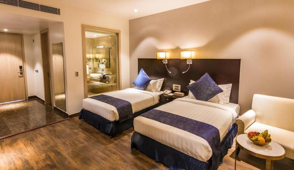 Amara Gateway Hotel Морадабад Екстериор снимка